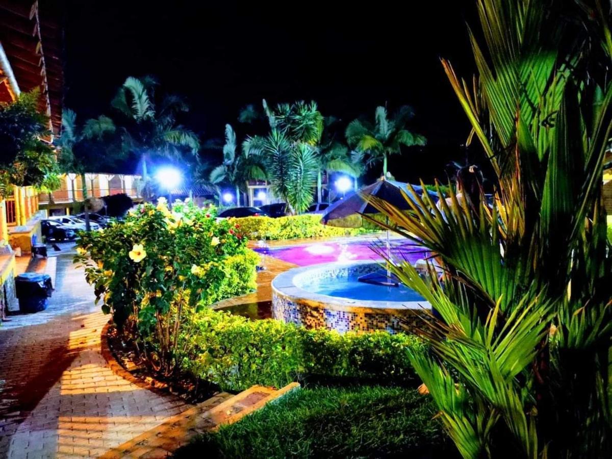 Finca Hotel El Diamante Calarcá Eksteriør billede